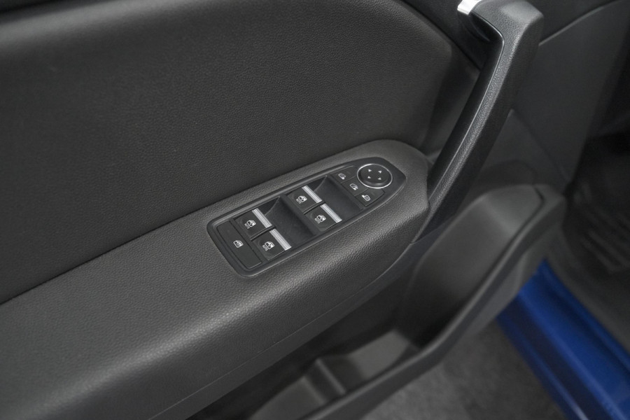 Renault Captur TCe 140 EDC Intens | Trekhaak | Camera | BOSE Audio | 9.3 Inch Groot Scherm