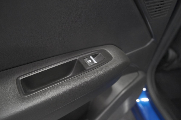 Renault Captur TCe 140 EDC Intens | Trekhaak | Camera | BOSE Audio | 9.3 Inch Groot Scherm