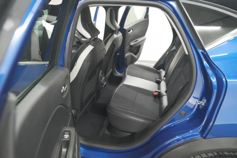 Renault Captur TCe 140 EDC Intens | Trekhaak | Camera | BOSE Audio | 9.3 Inch Groot Scherm