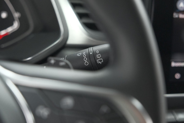 Renault Captur TCe 140 EDC Intens | Trekhaak | Camera | BOSE Audio | 9.3 Inch Groot Scherm