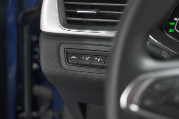 Renault Captur TCe 140 EDC Intens | Trekhaak | Camera | BOSE Audio | 9.3 Inch Groot Scherm