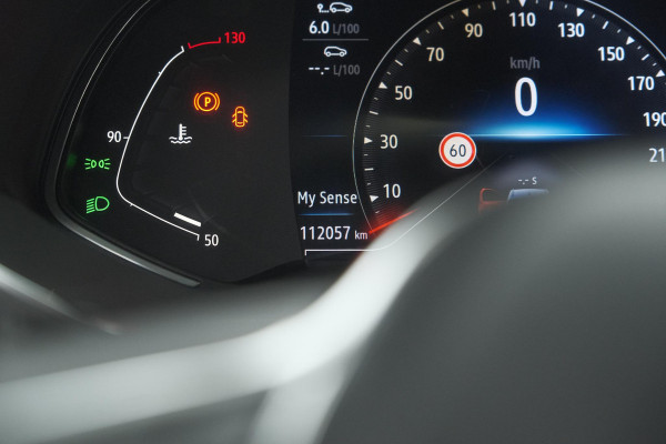 Renault Captur TCe 140 EDC Intens | Trekhaak | Camera | BOSE Audio | 9.3 Inch Groot Scherm