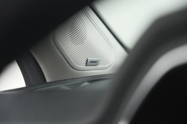 Renault Captur TCe 140 EDC Intens | Trekhaak | Camera | BOSE Audio | 9.3 Inch Groot Scherm