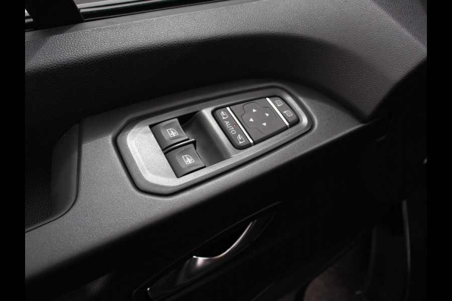 Renault Trafic 2.0 Blue dC1 150 Automaat L2H1 Extra DubbelCabine | Navigatie | Apple Carplay/Android Auto | Airco | Lichtmetalen velgen | Betimmering | Trekhaak | Camera | Parkeer sensoren | Dab