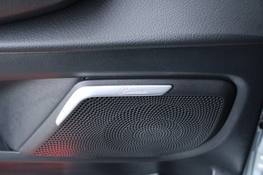 Mercedes-Benz Eqv 300 L2 / AMG / New Model / Luchtvering / 7-Persoons / Burmester / Electr Stoelen / Vol Opties / NIEUW!!