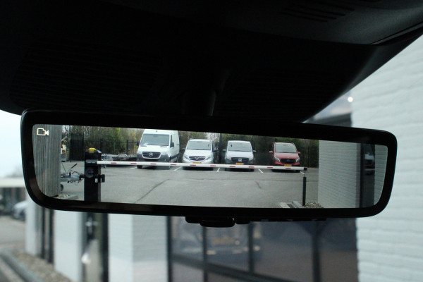 Mercedes-Benz Eqv 300 L2 / AMG / New Model / Luchtvering / 7-Persoons / Burmester / Electr Stoelen / Vol Opties / NIEUW!!