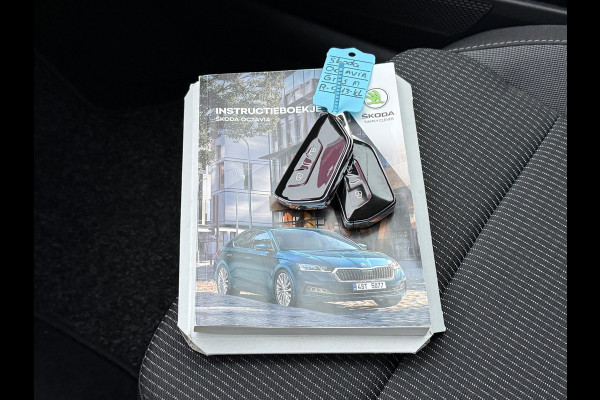 Škoda Octavia Combi BWJ 2022 | 1.0TSI 111PK Business Ed | CLIMA | NAVI | PDC | PRIVACY GLASS | CARPLAY | CRUISE | VIRTUAL COCKPIT