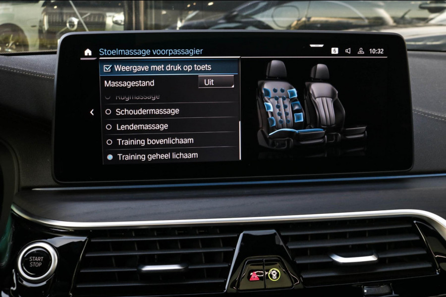 BMW 5 Serie Touring 530e xDrive M-Sport | Trekhaak | Pano | Soft close | Laser | Massage | Ambient Air | Head Up | Achterassturing