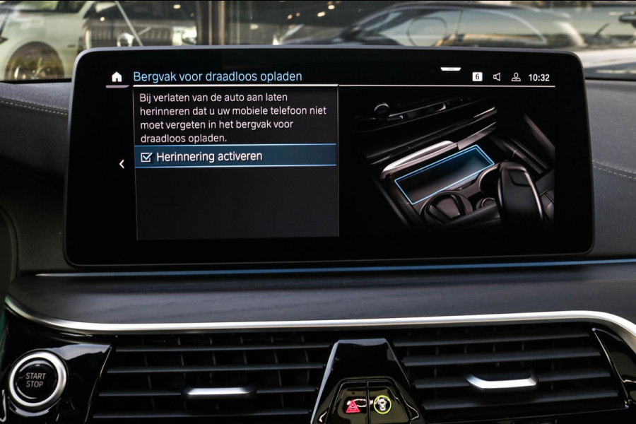 BMW 5 Serie Touring 530e xDrive M-Sport | Trekhaak | Pano | Soft close | Laser | Massage | Ambient Air | Head Up | Achterassturing