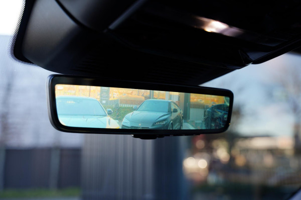 Land Rover Range Rover P 550 E Autobiography CHRISTMAS PRESENT