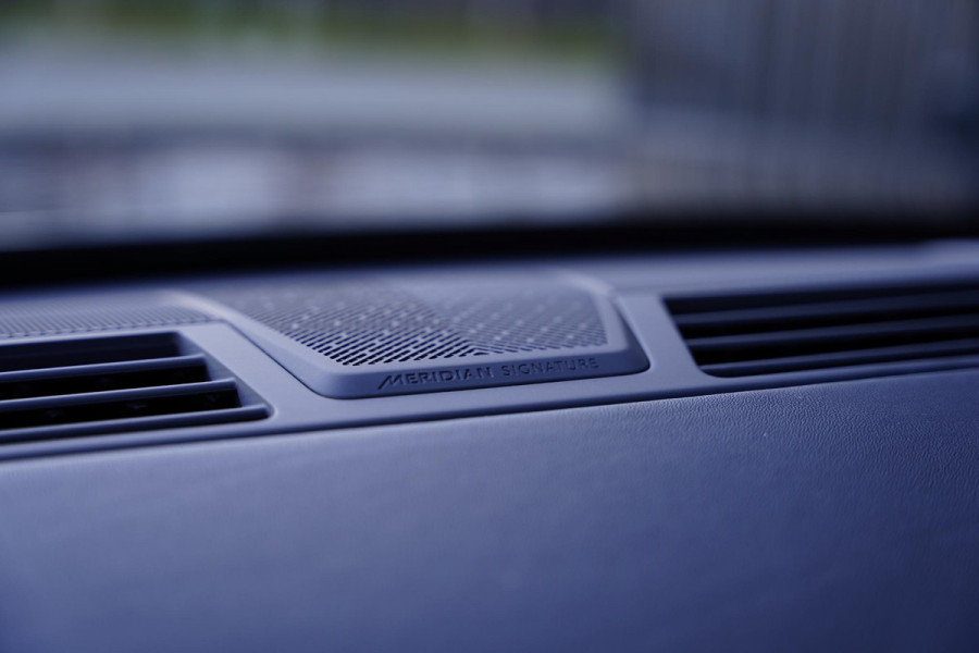 Land Rover Range Rover P 550 E Autobiography CHRISTMAS PRESENT