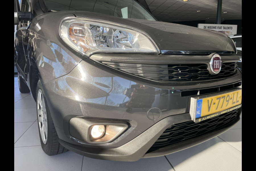 Fiat Doblò Cargo 1.6 MJ L1H1 SX Airco - Bluetooth - Parkeersensoren achter - Radio - Tussenschot volledig - Zijschuifdeur rechts - Stuur multifunctioneel - Mistlampen voor - Elektrische ramen voor