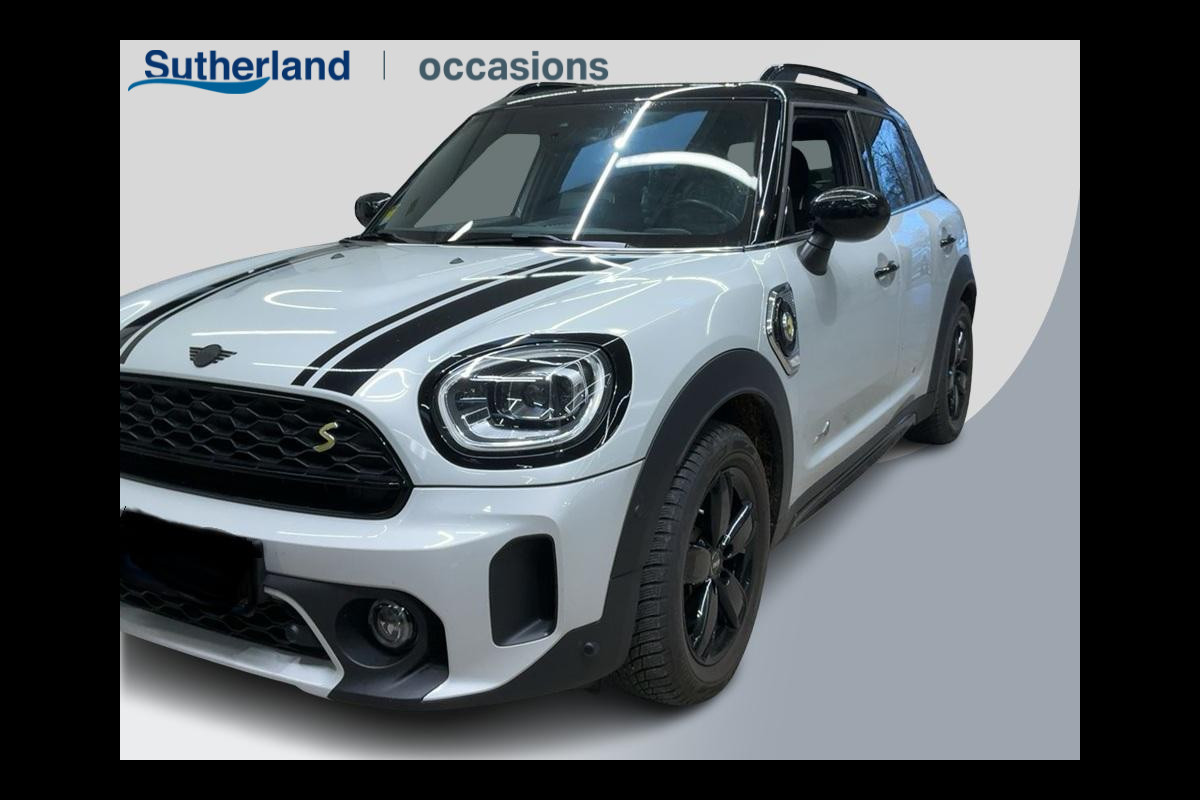 MINI Countryman 1.5 Cooper S E ALL4 Classic | Panoramadak | Lederen bekleding | Adaptive LED | Stoelverwarming | Verwarmd Stuurwiel | Sportstoelen | Climate control | Armsteun | Keyless entry