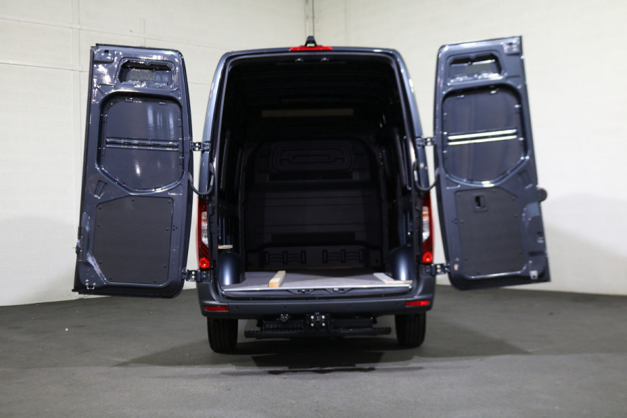 Mercedes-Benz Sprinter 319 CDI L2 H2 Automaat Navigatie Leer 360 Camera 3.5T Trekhaak