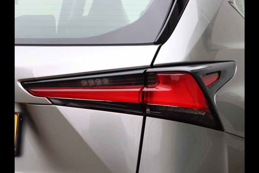 Lexus NX 300h AWD Sport Edition | Panoramadak | Leder | Premium Navi