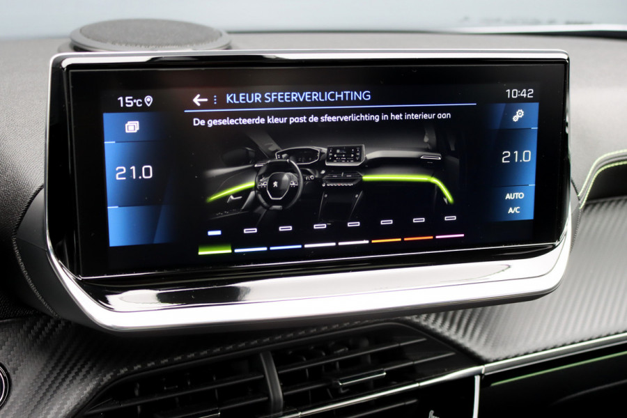 Peugeot 2008 1.2 PureTech GT Pack Aut8 | Adpatieve Cruise Control | Panoramadak | Focal Sound System | Sfeerverlichting | Camera | Keyless Go | 3D-Display | Stoelverwarming | Full Led |