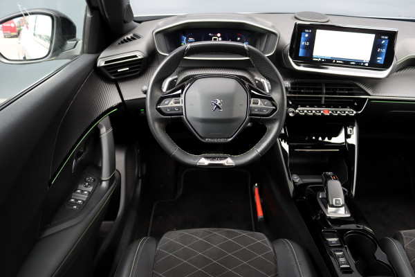 Peugeot 2008 1.2 PureTech GT Pack Aut8 | Adpatieve Cruise Control | Panoramadak | Focal Sound System | Sfeerverlichting | Camera | Keyless Go | 3D-Display | Stoelverwarming | Full Led |