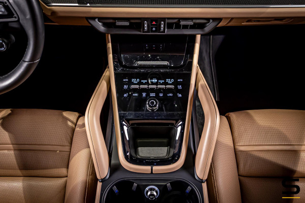 Porsche Cayenne 3.0 E-Hybrid|NAP|Sport-chrono|HUD|BOSE|TrekH