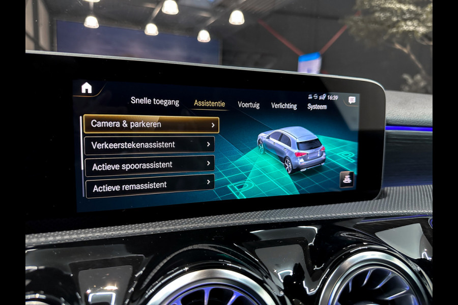 Mercedes-Benz A-Klasse A200 AMG |Sfeerlicht|Panorama|Camera