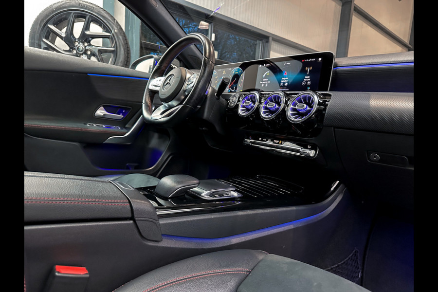 Mercedes-Benz A-Klasse A200 AMG |Sfeerlicht|Panorama|Camera