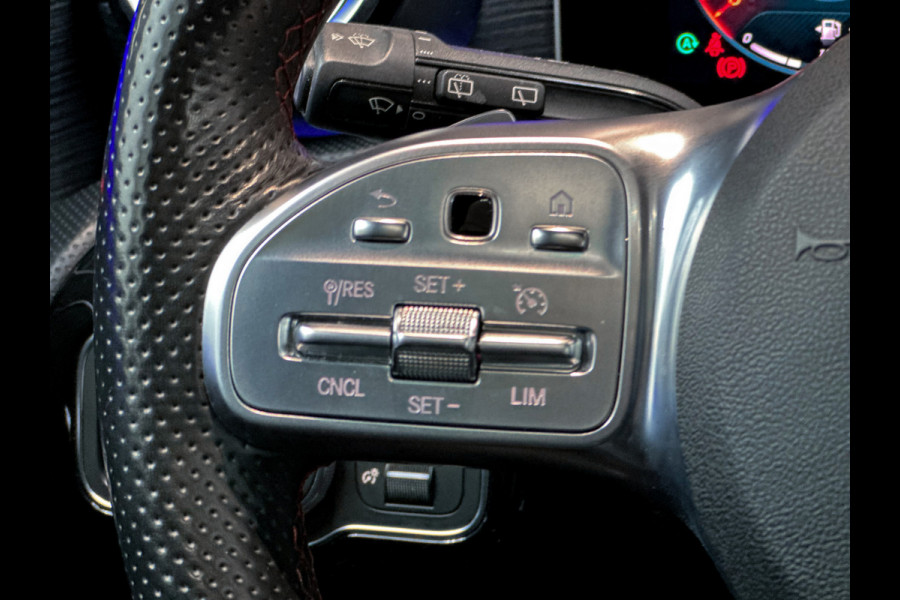 Mercedes-Benz A-Klasse A200 AMG |Sfeerlicht|Panorama|Camera