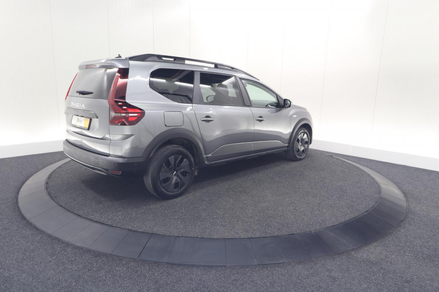 Dacia Jogger TCe 100 ECO-G Expression | 7 Zitplaatsen | Camera | Dodehoekdetectie | Navigatie