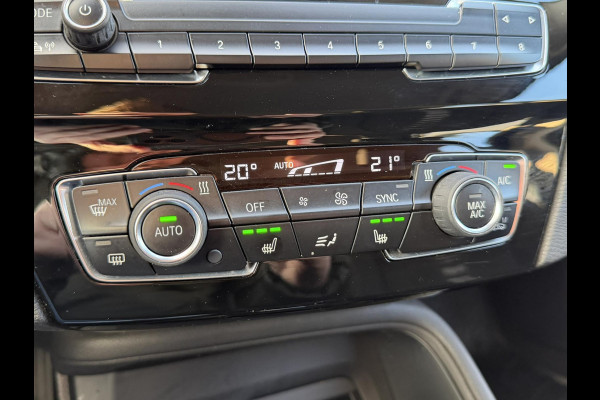 BMW X1 SDrive18i Automaat Clima Cruise Navi Pdc V+A Stoelverwarming Elek. A-klep