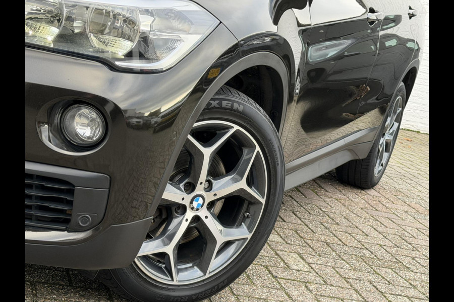 BMW X1 SDrive18i Automaat Clima Cruise Navi Pdc V+A Stoelverwarming Elek. A-klep