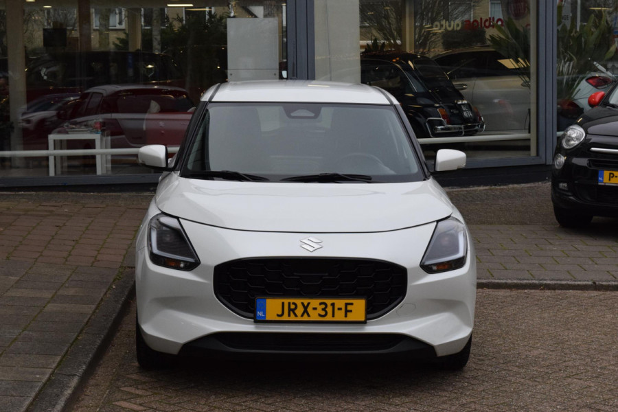 Suzuki Swift 1.2 Style Smart Hybrid|Carplay|Camera