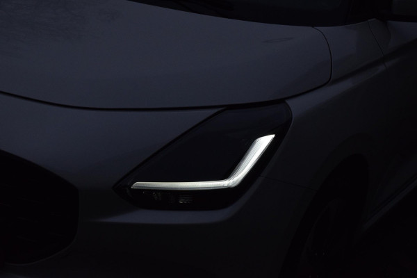 Suzuki Swift 1.2 Style Smart Hybrid|Carplay|Camera