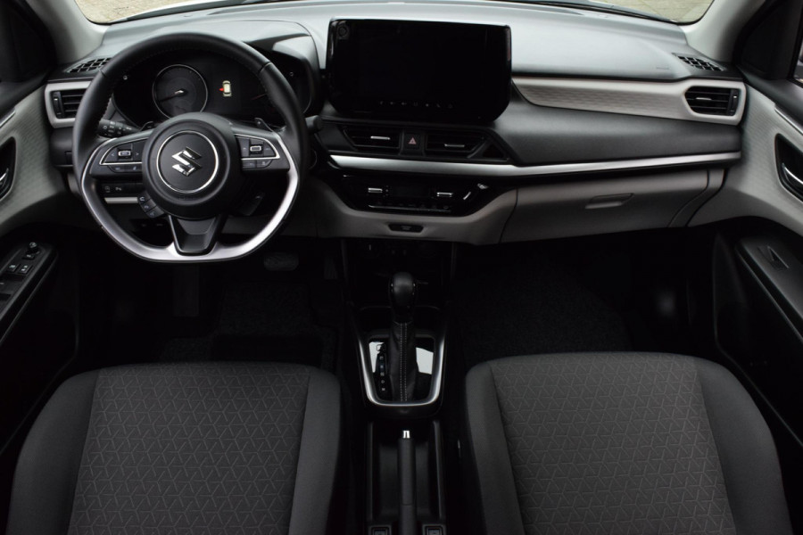 Suzuki Swift 1.2 Style Smart Hybrid|Carplay|Camera