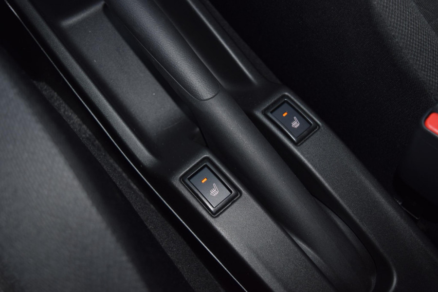 Suzuki Swift 1.2 Style Smart Hybrid|Carplay|Camera