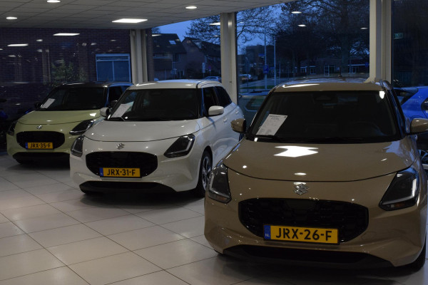 Suzuki Swift 1.2 Style Smart Hybrid|Carplay|Camera