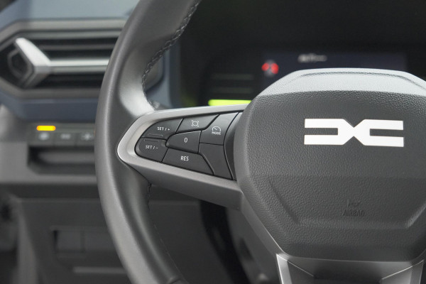 Dacia Duster Mild Hybrid 130 Expression | Camera | Stoelverwarming | Apple Carplay | Navigatie