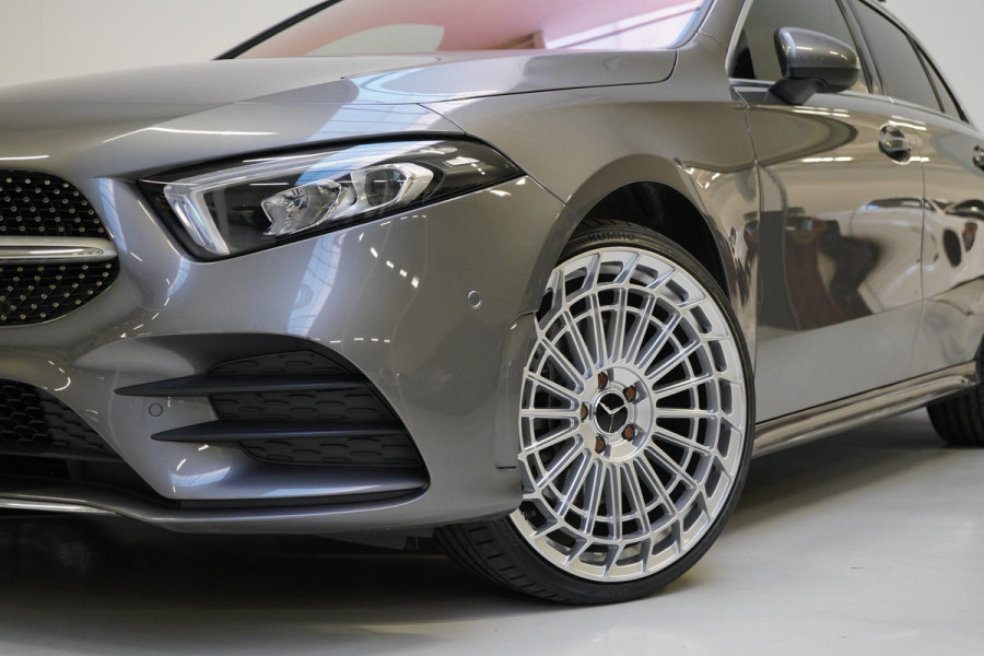 Mercedes-Benz A-Klasse 250 e AMG Line | Panoramadak | Sportstoelen | Navigatie | Sfeerverlichting