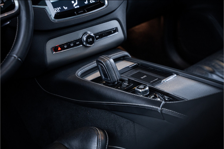Volvo XC90 2.0 T8 Twin Engine AWD R-Design - Panorama | H&K | Memory | Trekhaak