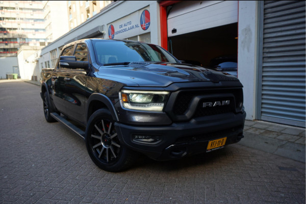 Dodge Ram 1500 5.7 V8 4x4 Crew Cab Rebel Sport | Luchtvering PANO -dak | Black Line | Off Road | Groot Navi | Apple CarPlay | Keyless | 20inch | Harman Kardon | Full LED | LPG onderbouw | excl BTW