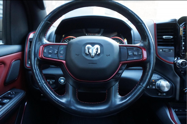 Dodge Ram 1500 5.7 V8 4x4 Crew Cab Rebel Sport | Luchtvering PANO -dak | Black Line | Off Road | Groot Navi | Apple CarPlay | Keyless | 20inch | Harman Kardon | Full LED | LPG onderbouw | excl BTW