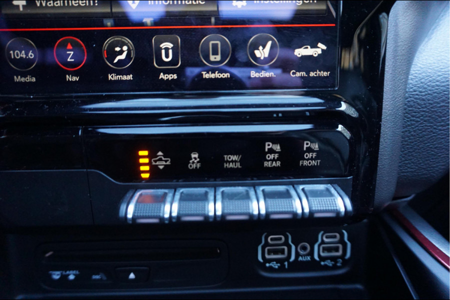 Dodge Ram 1500 5.7 V8 4x4 Crew Cab Rebel Sport | Luchtvering PANO -dak | Black Line | Off Road | Groot Navi | Apple CarPlay | Keyless | 20inch | Harman Kardon | Full LED | LPG onderbouw | excl BTW