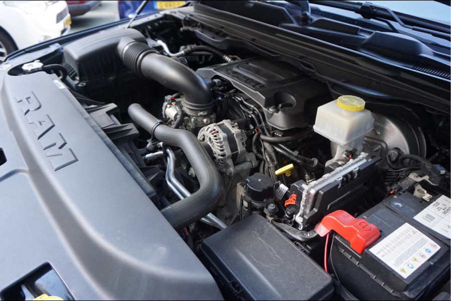 Dodge Ram 1500 5.7 V8 4x4 Crew Cab Rebel Sport | Luchtvering PANO -dak | Black Line | Off Road | Groot Navi | Apple CarPlay | Keyless | 20inch | Harman Kardon | Full LED | LPG onderbouw | excl BTW