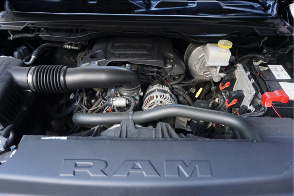 Dodge Ram 1500 5.7 V8 4x4 Crew Cab Rebel Sport | Luchtvering PANO -dak | Black Line | Off Road | Groot Navi | Apple CarPlay | Keyless | 20inch | Harman Kardon | Full LED | LPG onderbouw | excl BTW