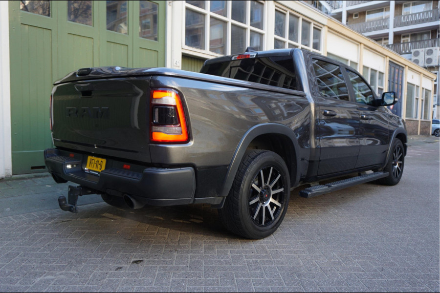 Dodge Ram 1500 5.7 V8 4x4 Crew Cab Rebel Sport | Luchtvering PANO -dak | Black Line | Off Road | Groot Navi | Apple CarPlay | Keyless | 20inch | Harman Kardon | Full LED | LPG onderbouw | excl BTW