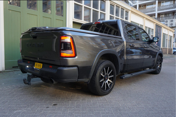 Dodge Ram 1500 5.7 V8 4x4 Crew Cab Rebel Sport | Luchtvering PANO -dak | Black Line | Off Road | Groot Navi | Apple CarPlay | Keyless | 20inch | Harman Kardon | Full LED | LPG onderbouw | excl BTW
