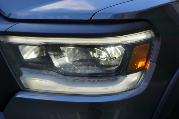 Dodge Ram 1500 5.7 V8 4x4 Crew Cab Rebel Sport | Luchtvering PANO -dak | Black Line | Off Road | Groot Navi | Apple CarPlay | Keyless | 20inch | Harman Kardon | Full LED | LPG onderbouw | excl BTW