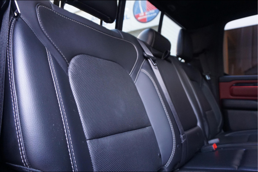 Dodge Ram 1500 5.7 V8 4x4 Crew Cab Rebel Sport | Luchtvering PANO -dak | Black Line | Off Road | Groot Navi | Apple CarPlay | Keyless | 20inch | Harman Kardon | Full LED | LPG onderbouw | excl BTW
