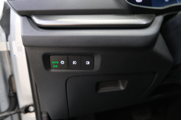 Škoda Octavia Combi 1.0 e-TSI Ambition - N.A.P. Airco, Navi, Trekhaak, PDC