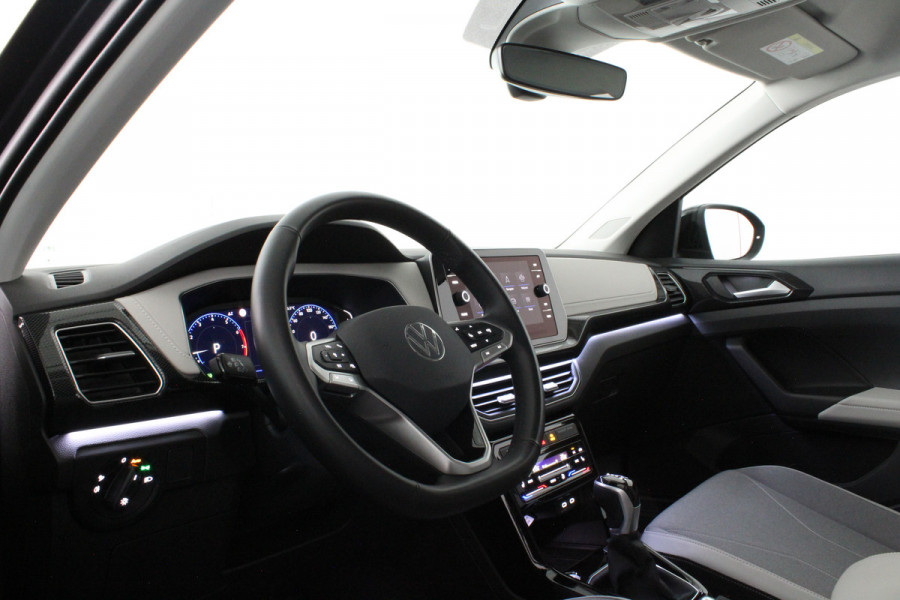 Volkswagen T-Cross 1.0 TSI Style Business Premium Automaat/Camera/IQ-LED/18inch/Luxe interieur/Adapt.cruise/Smoky Gray Metallic kleur