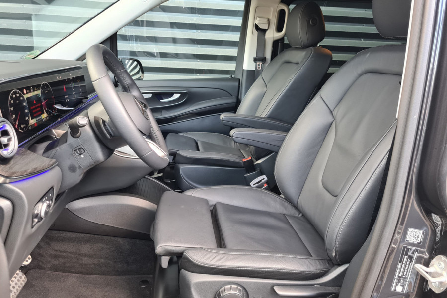 Mercedes-Benz V-Klasse 300d 4 Matic XL DC AMG-Line Grijs kenteken - Distronic