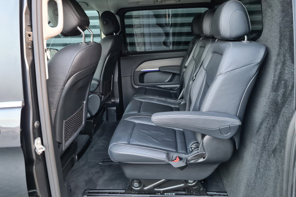 Mercedes-Benz V-Klasse 300d 4 Matic XL DC AMG-Line Grijs kenteken - Distronic