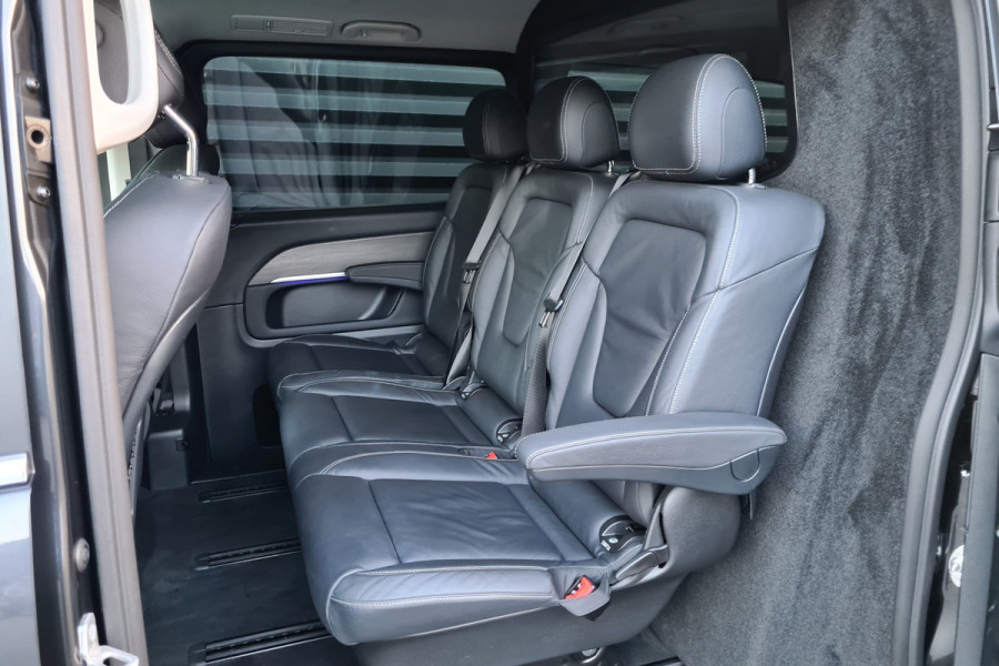 Mercedes-Benz V-Klasse 300d 4 Matic XL DC AMG-Line Grijs kenteken - Distronic